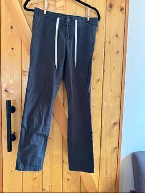 Vuori Women’s Climbing Pants (Athletic Canvas Drawstring Pants)